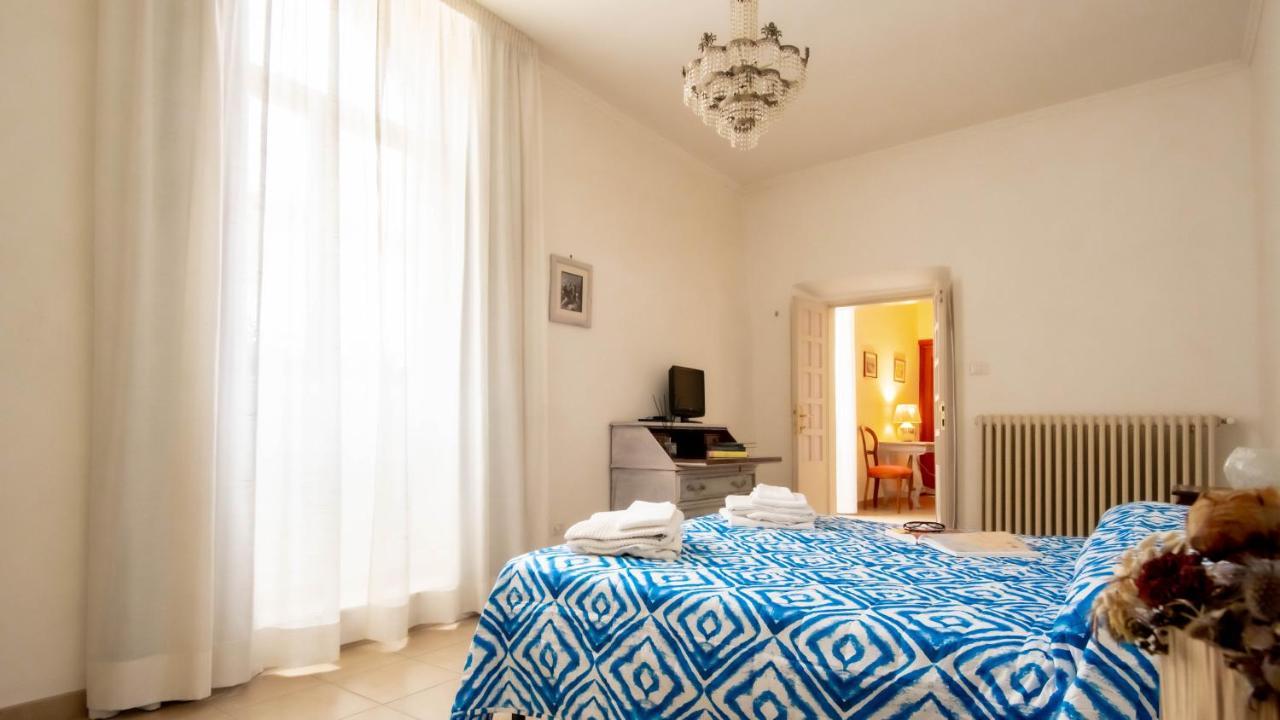 Appartamento Piazza Santa Maria Nuova ヴィテルボ エクステリア 写真