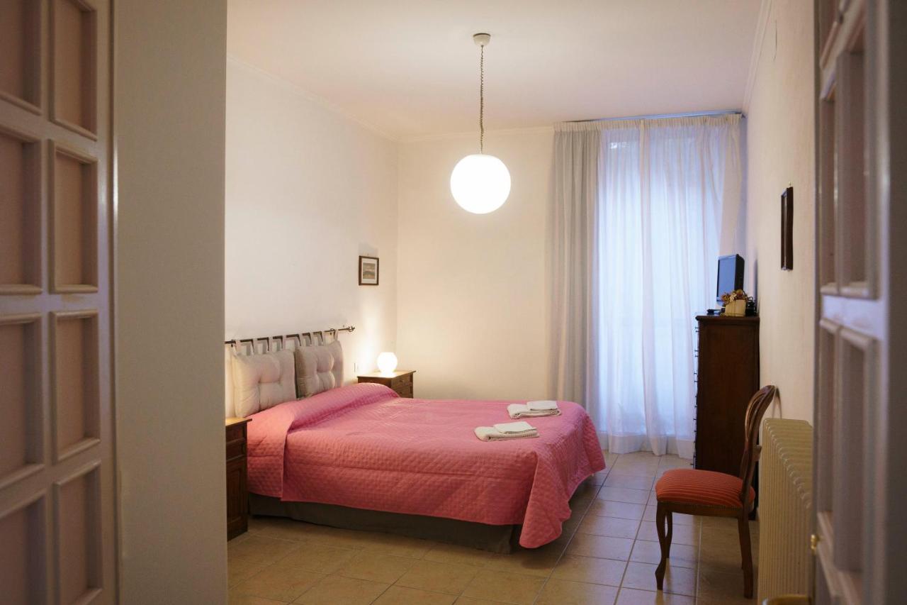 Appartamento Piazza Santa Maria Nuova ヴィテルボ エクステリア 写真