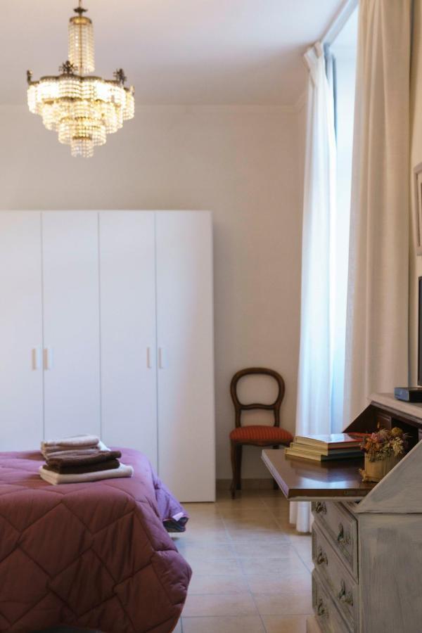 Appartamento Piazza Santa Maria Nuova ヴィテルボ エクステリア 写真